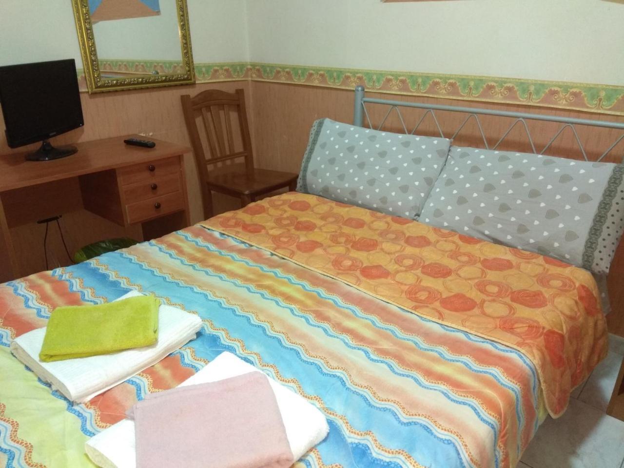 Astra Bed & Breakfast เนเปิลส์ ภายนอก รูปภาพ